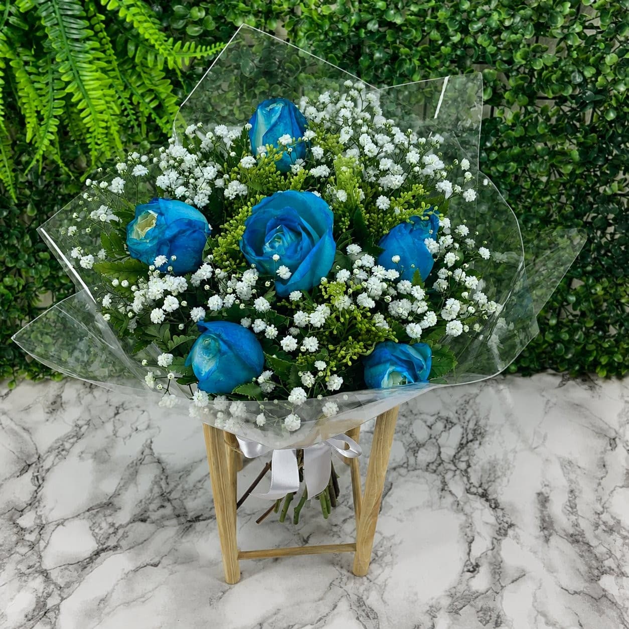 6 Rosas Azuis com Mosquito