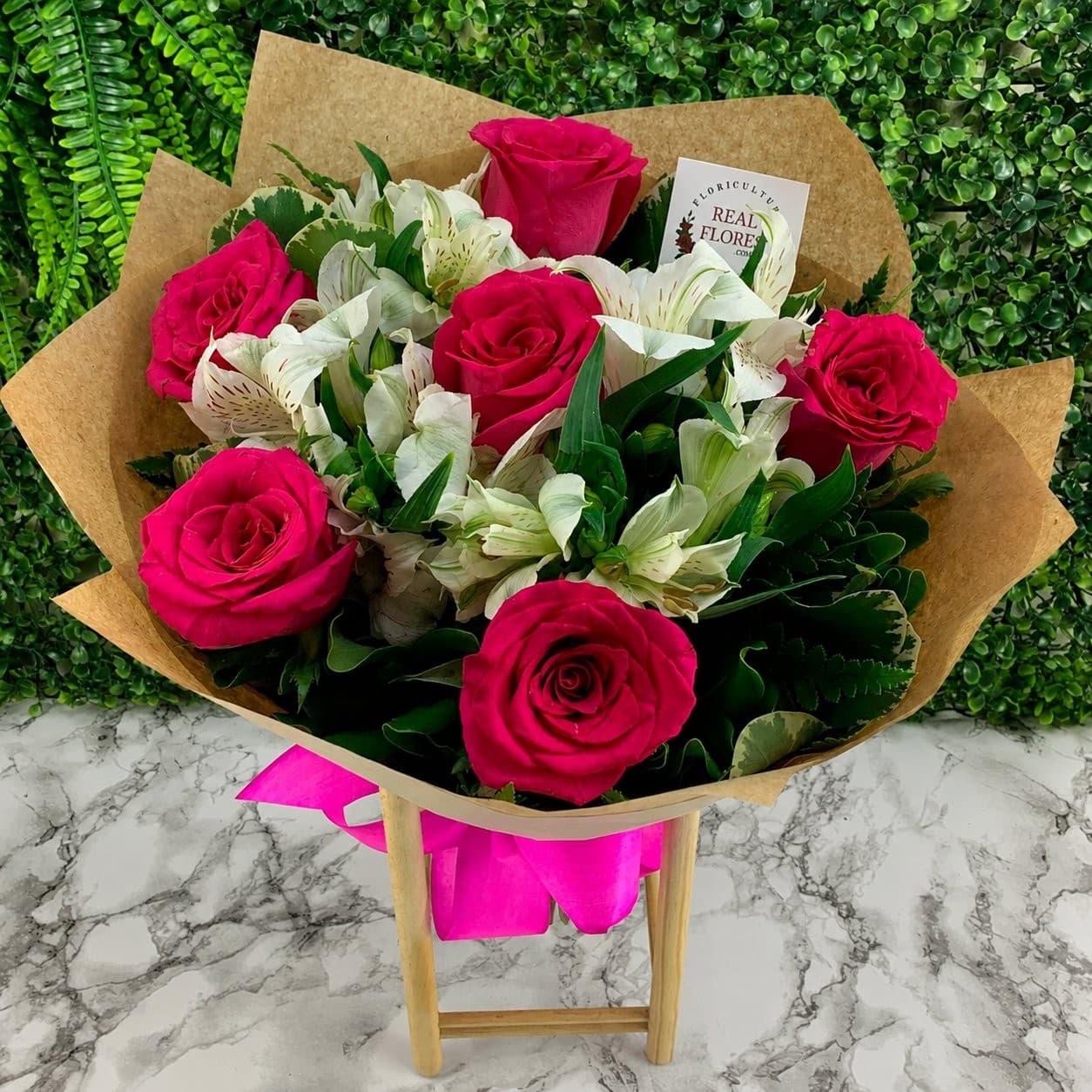 6 Rosas Pinks com Alstroemérias Kraft