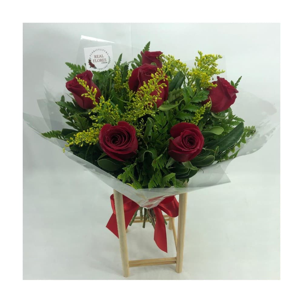 Buquê de 6 Rosas Vermelhas com tango