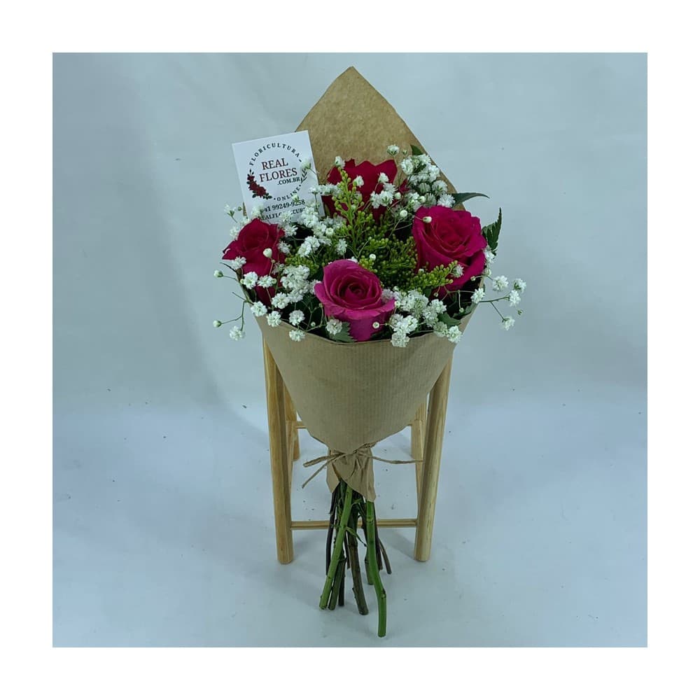 Buquê de 4 Rosas Pink com Mosquitinho