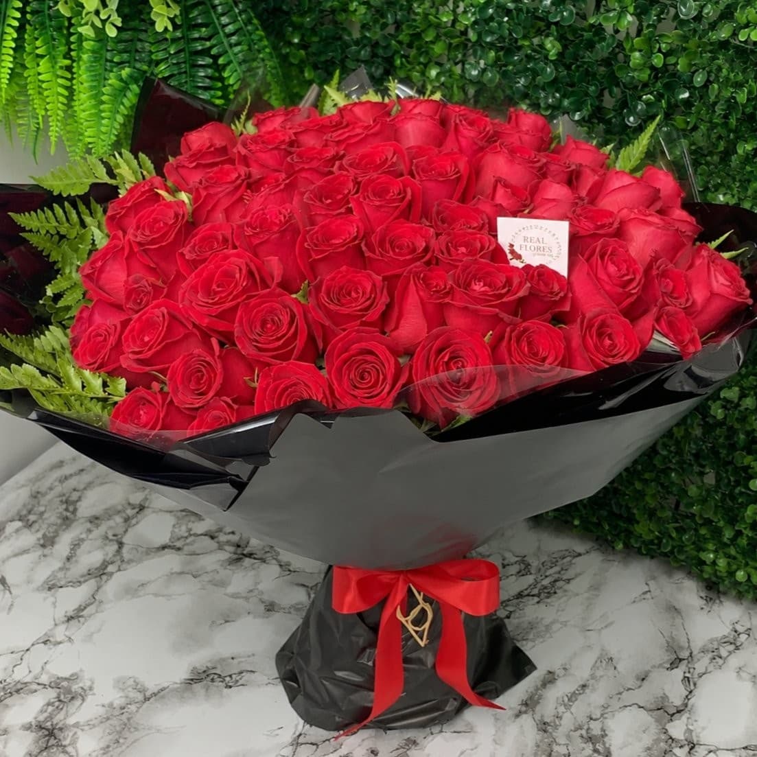 Gigante 65 Rosas Vermelhas