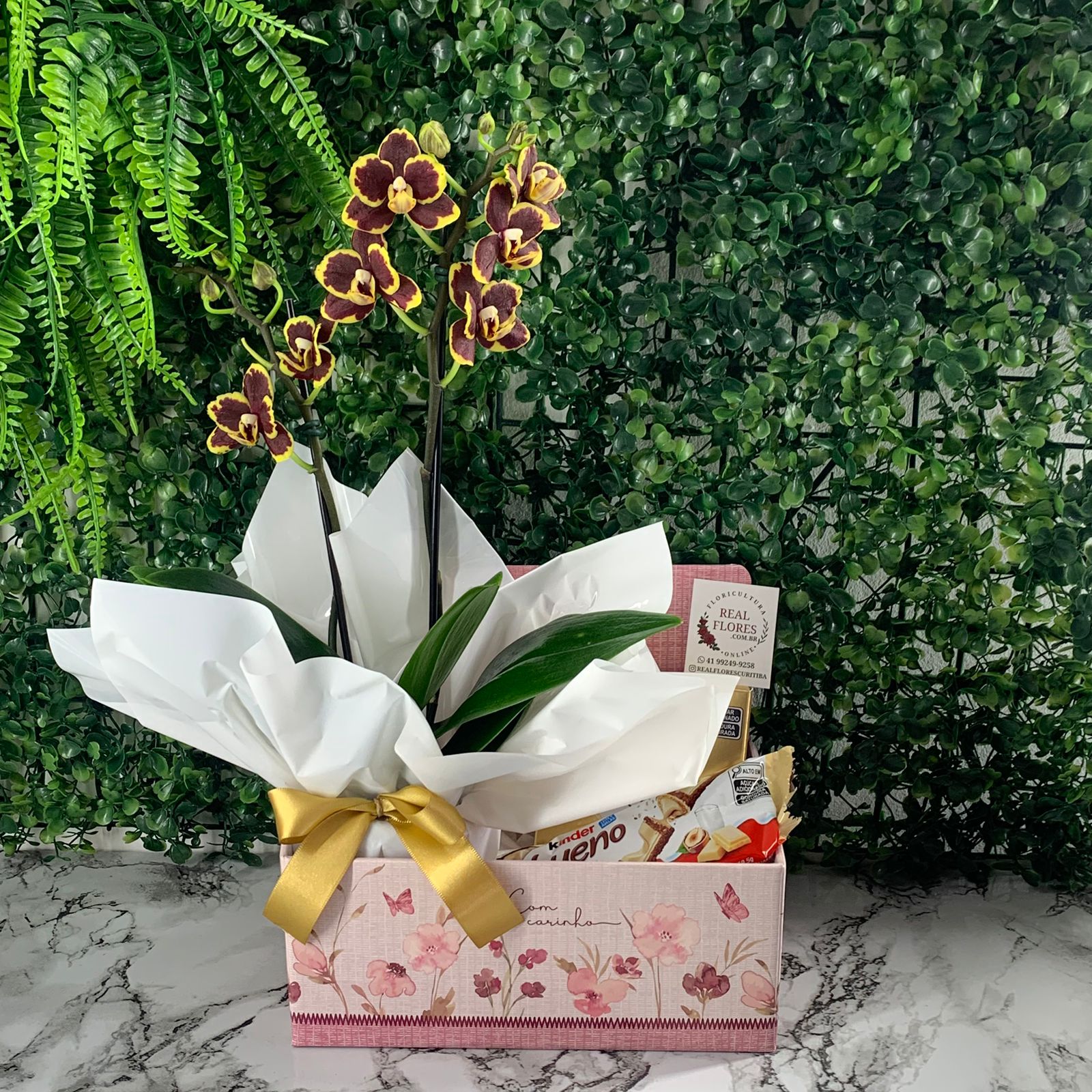 Box Mini Orquídea Bordô e Amarelo com Chocolate