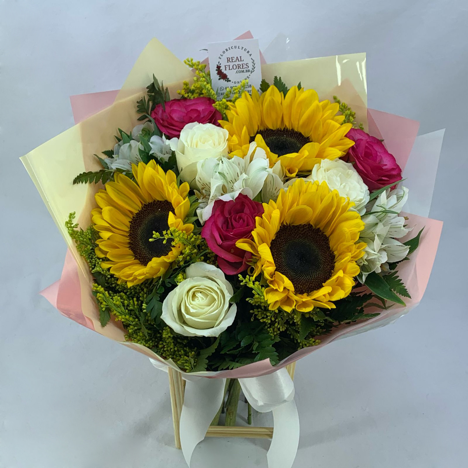 Girassol, Rosas Brancas e Pinks